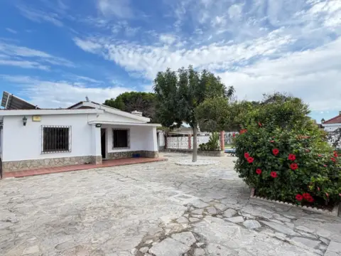 Chalet en Mogarizas-Las Rapazes