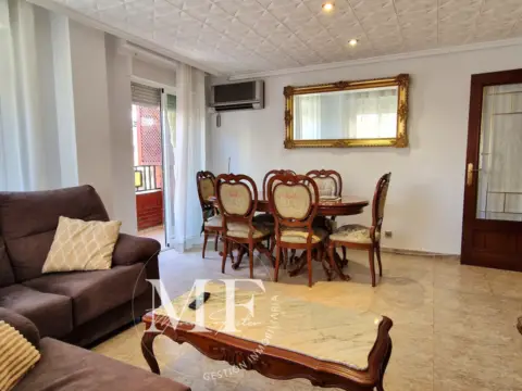 Piso en calle de Brigadier Algarra, 35