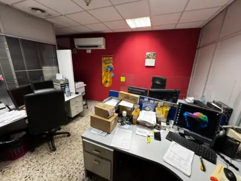 Local comercial en Vinyets-Molí Vell
