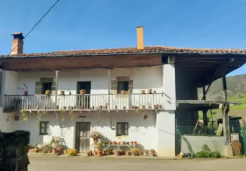 Casa rústica en calle El Castro