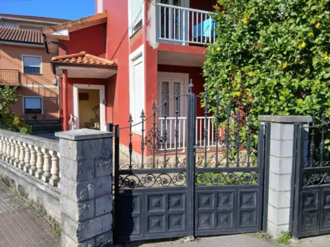 Piso en Avenida Yera, 12