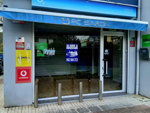 Local comercial en Avenida los Rosales, 30