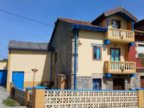 Casa pareada en Barrio de Sobarzo Llama, 10