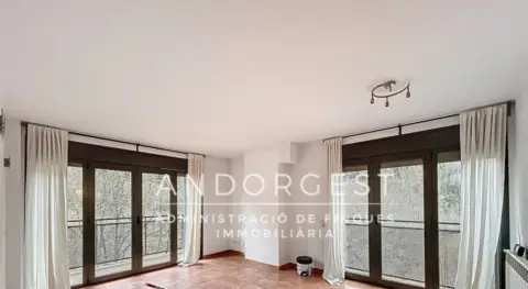 Piso en La Cortinada