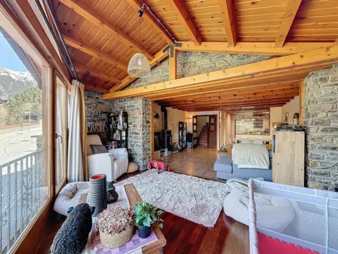 Casa pareada en calle Coll D´Ordino