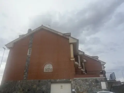 Chalet adosado en Travesía General