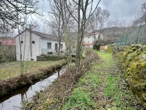 Casa en calle de Plácido Garcia, 4
