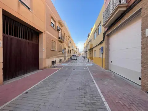 Garaje en calle del Mar, 64