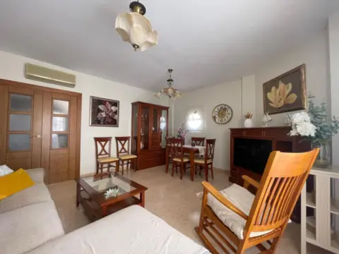 Casa en calle de Buero Vallejo, 72