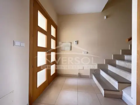 Casa adosada en Plaza Pompeya, 5