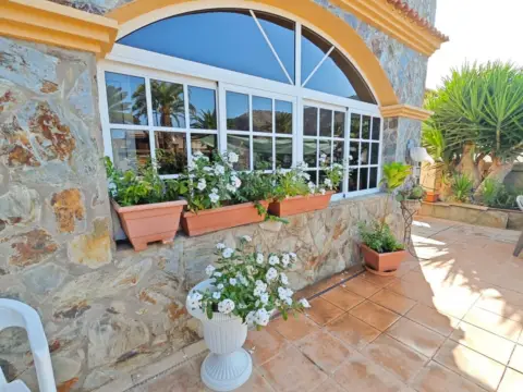 Chalet en Tauro-Playa del Cura