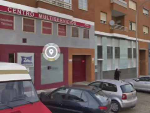 Garaje en calle de Pedro Cieza de León
