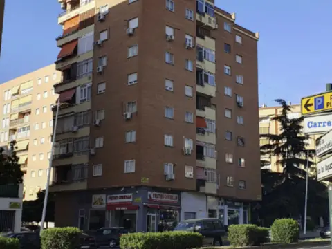 Piso en Travesía de Juan Pereda Pila