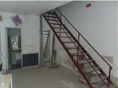 Local comercial en Avenida de Juan Sebastián Elcano