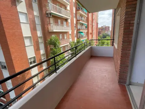 Piso en calle Castillo de Alcalá de Guadaira