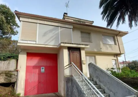 Casa en calle de Buenaventura Castro Rial