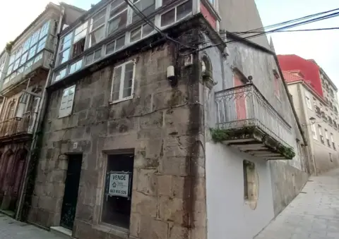 Casa pareada en calle de Arriba