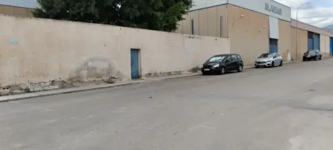 Nave industrial en calle de los Plateros, 26