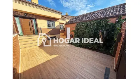 Chalet pareado en calle de Manzanares El Real