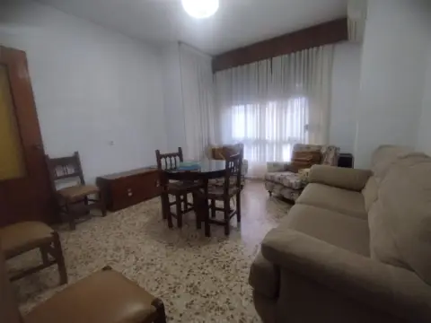 Piso en calle de José María Valdenebro