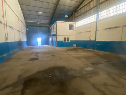 Nave industrial en Avenida de la Torrecilla