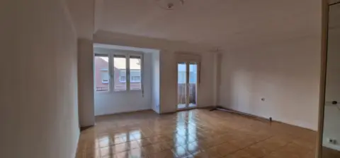 Piso en calle de Nuestra Señora de Covadonga, 39