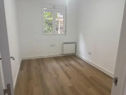 Piso en calle de Antonio Bravo, 3