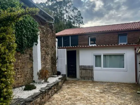 Casa en calle Sambollo