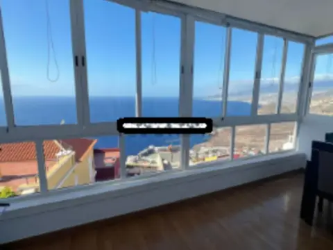 Chalet adosado en calle Verodes, 18