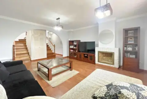 Chalet unifamiliar en calle de la Música, 60