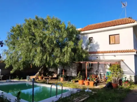 Chalet unifamiliar en calle de Camino de la Mina, 10