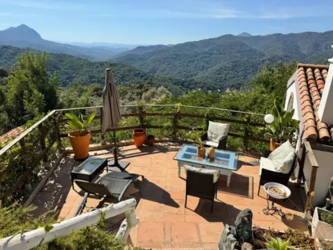 Chalet rústico en Carretera Ma-8304, Km. 35