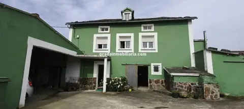 Casa en calle Pena Carro
