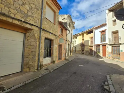 Chalet pareado en Carrer Mossen Pere