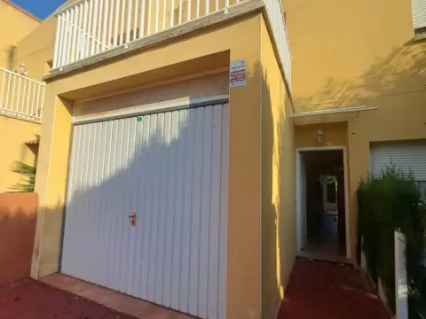 Chalet adosado en Avinguda de la Verge de Montserrat