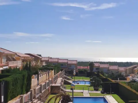 Casa adosada en Carrer Sortanelles