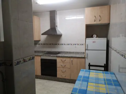 Dúplex en calle de Federico López Pereira