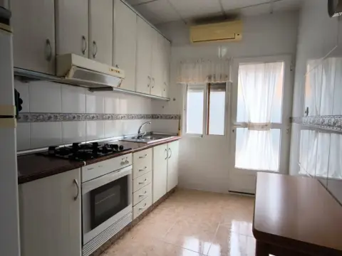 Casa adosada en calle de Campoamor, 43