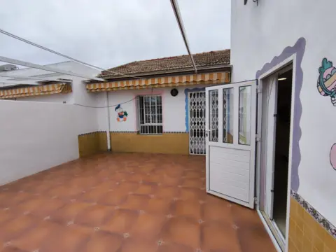 Casa en calle de la Marina, 18