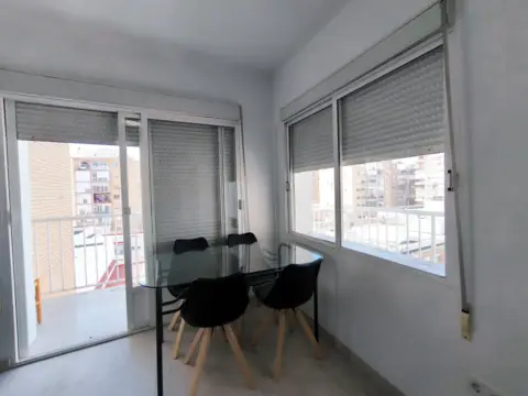 Piso en calle Alfonso X ´El Sabio´