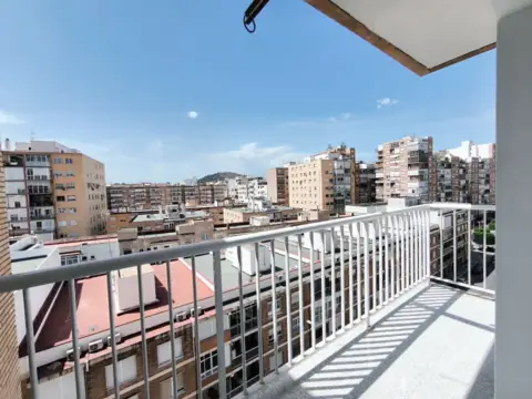 Piso en calle Alfonso X ´El Sabio´