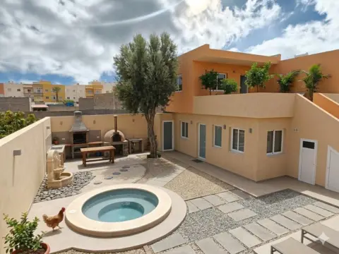 Terreno en calle de Inocencia Alayón
