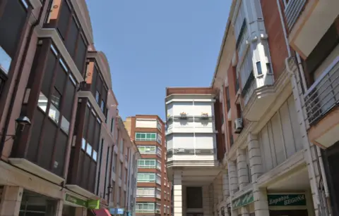 Piso en calle de Menéndez Pelayo, nº SN