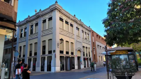 Local comercial en calle del Becerro de Bengoa, nº SN