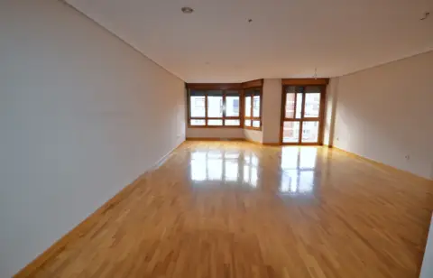 Piso en Avenida de Casado del Alisal, nº SN