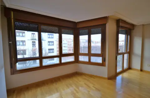 Piso en Avenida de Casado del Alisal, nº SN