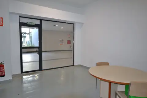 Local comercial en Avenida de Simón Nieto, nº SN