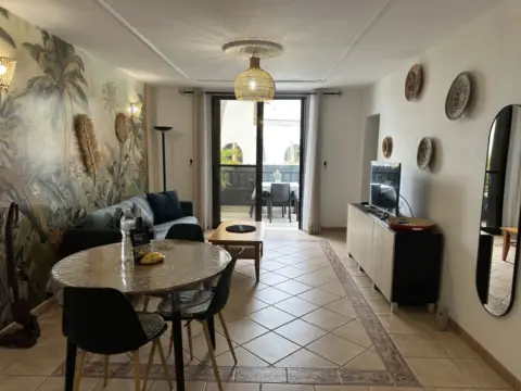 Apartamento en Avenida de Rafael Puig Lluvina, 34