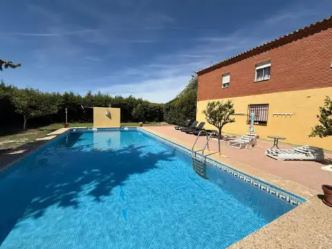 Chalet rústico en Úbeda