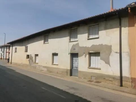 Casa rústica en Carretera Valdesogo